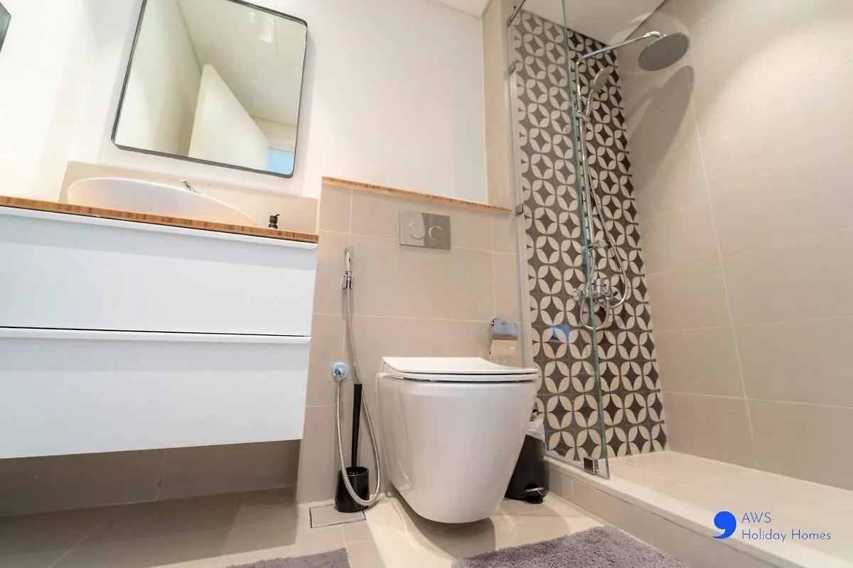 Aws Holiday Homes - Stylish 2Br Apt At Dubai Hills 0*,  ОАЭ