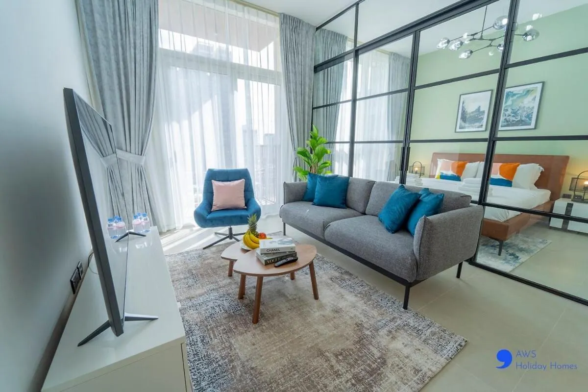 Aws Holiday Homes - Stylish 2Br Apt At Dubai Hills